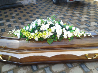 Ikebana na rakvu umelá *IKE205*